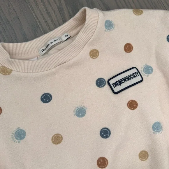 The New Society 4T SmileyWorld Christy Sweatshirt and Jogging Pants SET Neutral - Picture 3 of 11